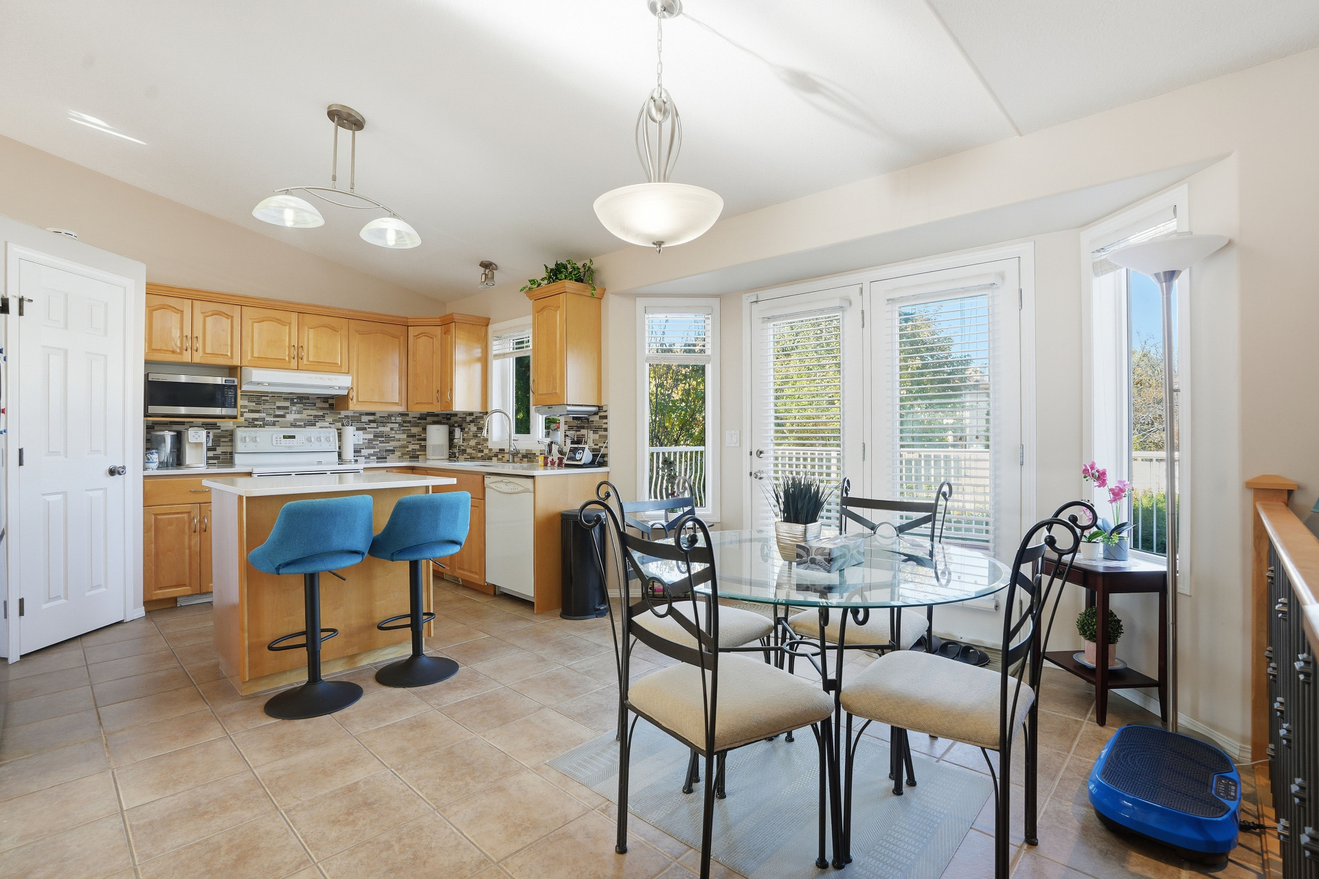 Public Open House-Briarwood社区独栋·11/15日本周六下午2-4pm · 223 Blackburn Crescent——林与唐地产 - 3